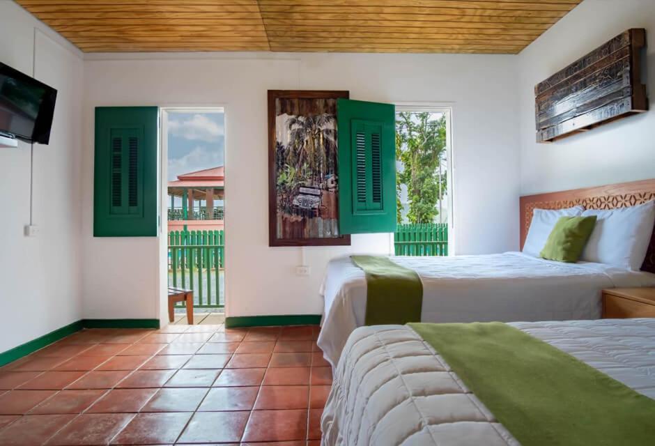 Hotel Hacienda Juanita Maricao Exterior foto